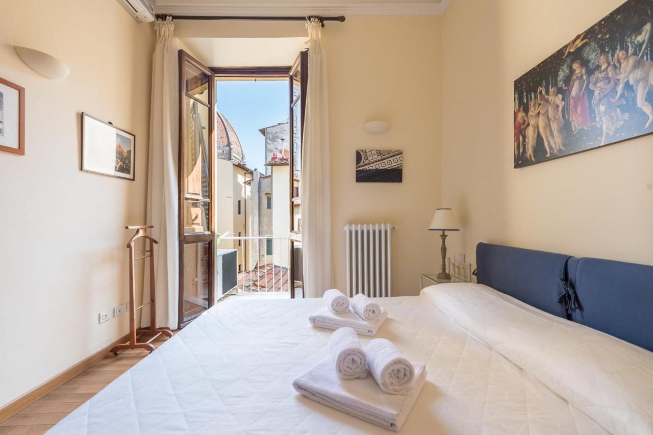 פירנצה Charming 2Bed Apartment Overlooking Duomo - Hosted By Sweetstay מראה חיצוני תמונה