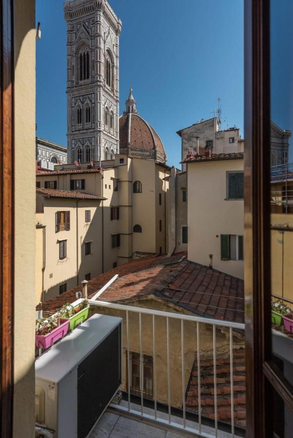 פירנצה Charming 2Bed Apartment Overlooking Duomo - Hosted By Sweetstay מראה חיצוני תמונה
