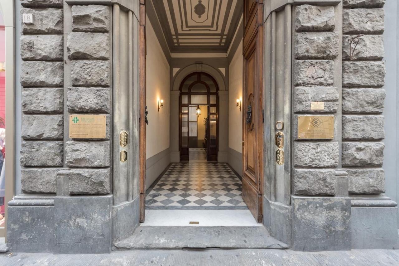 פירנצה Charming 2Bed Apartment Overlooking Duomo - Hosted By Sweetstay מראה חיצוני תמונה