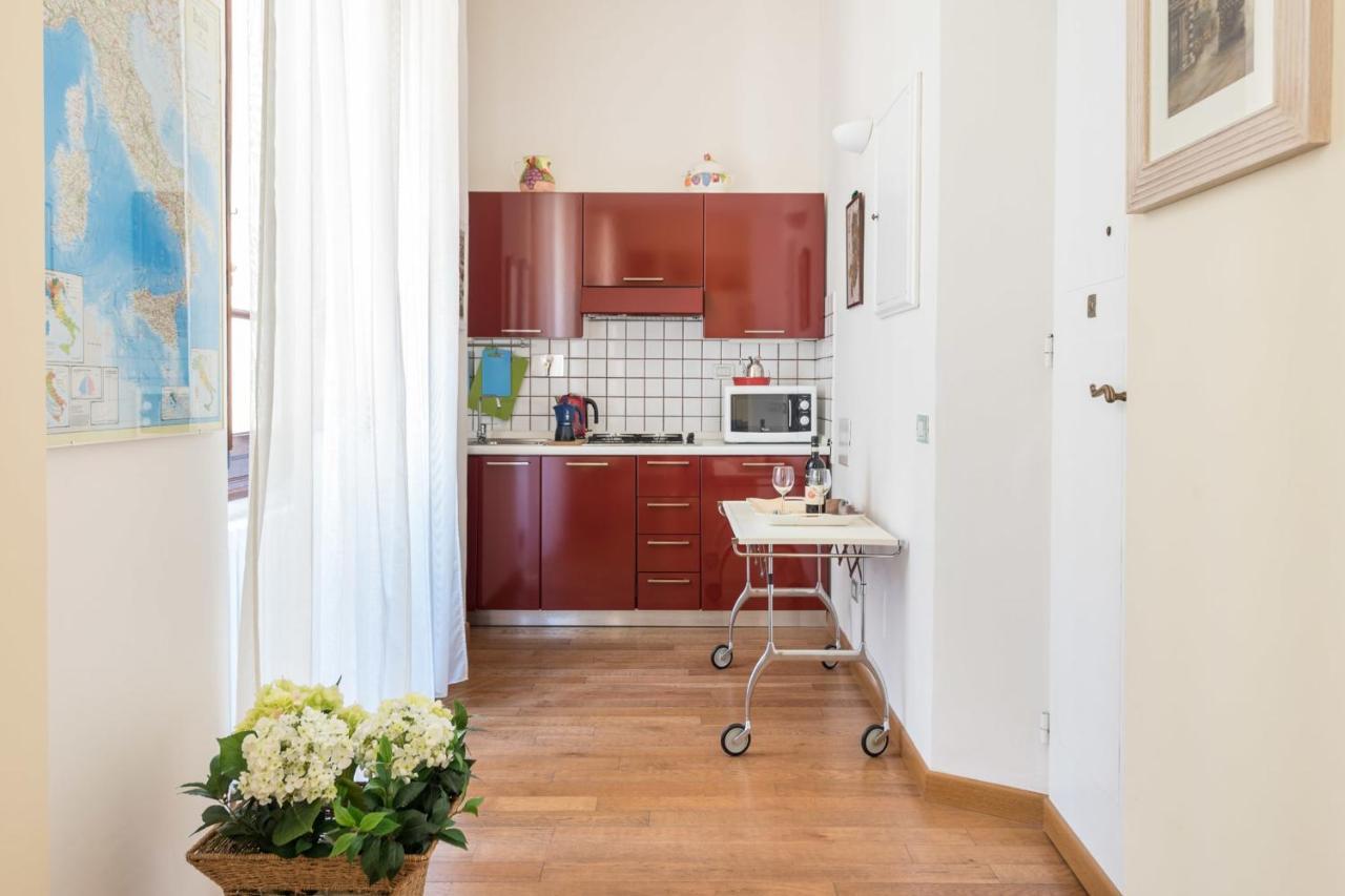 פירנצה Charming 2Bed Apartment Overlooking Duomo - Hosted By Sweetstay מראה חיצוני תמונה