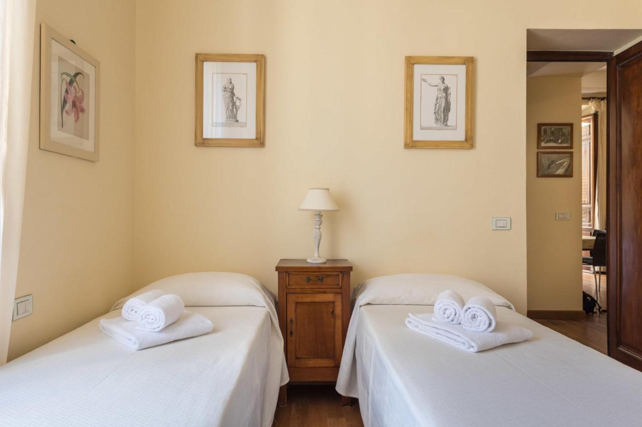 פירנצה Charming 2Bed Apartment Overlooking Duomo - Hosted By Sweetstay מראה חיצוני תמונה